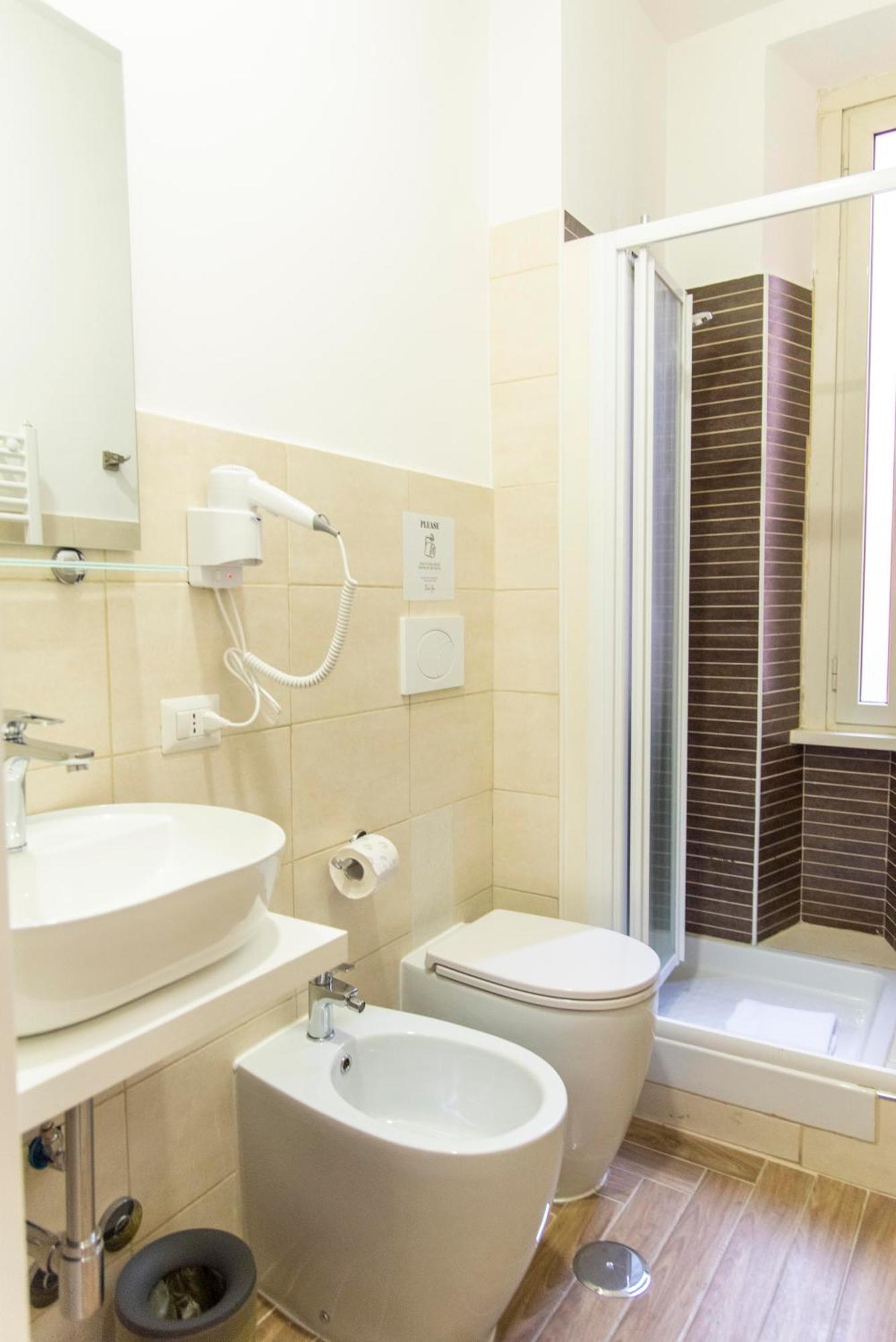 Susy'S Guest House - Room Spagna ローマ エクステリア 写真